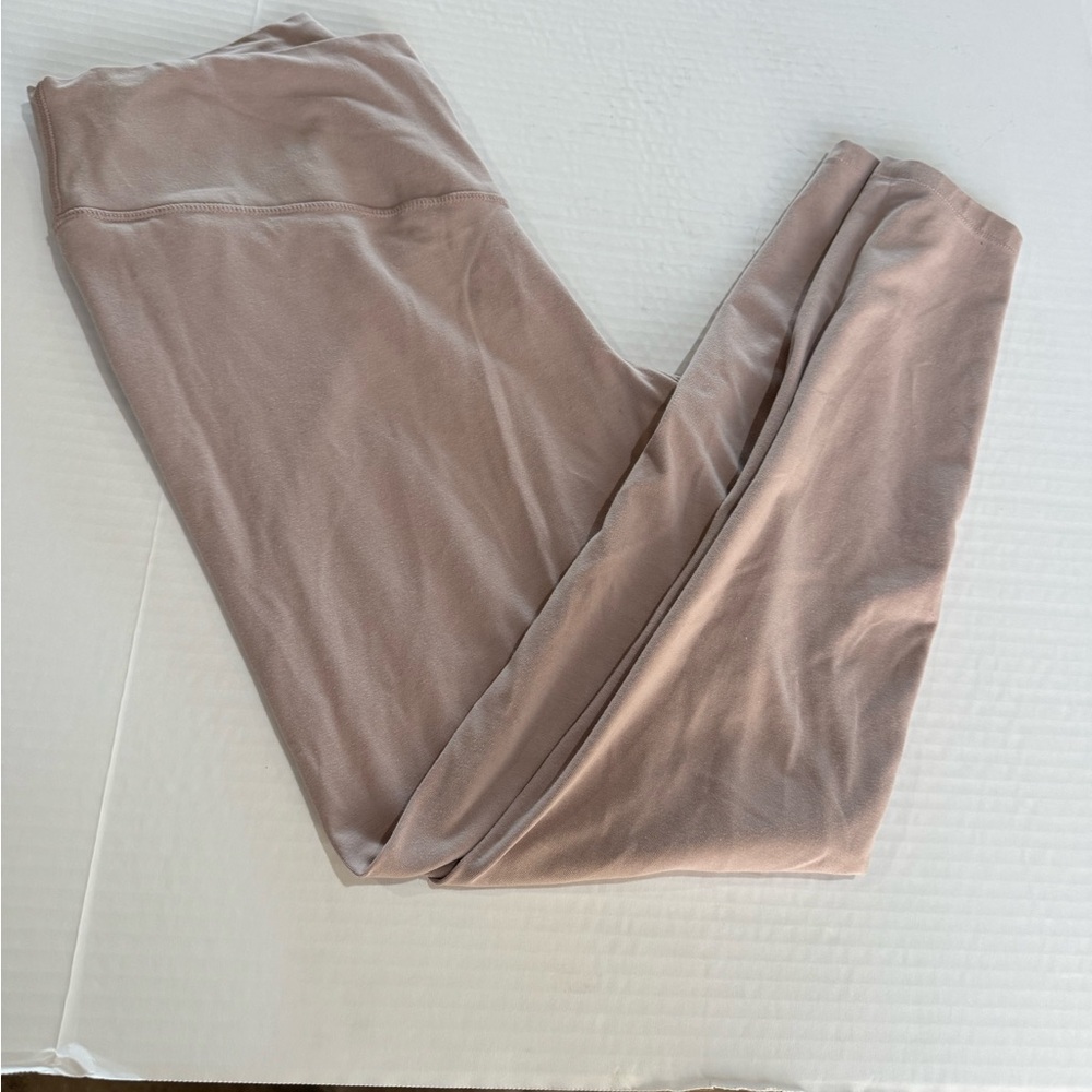 Old Navy Women's Leggings in Soft Beige